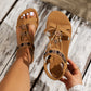 👡 50% RABATT NU! 🌸 Kvinnors Runda Tå Platta Andningsbara Sandaler – Blommiga Metalldetaljer, Justerbar Rem & Dämpad Fotbädd ✨