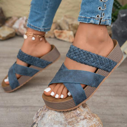 👡 50% RABATT! ☀️ Kilklackssandaler – Dubbla Remmar, Plattform & Perfekt För En Trendig Sommarlook 💃