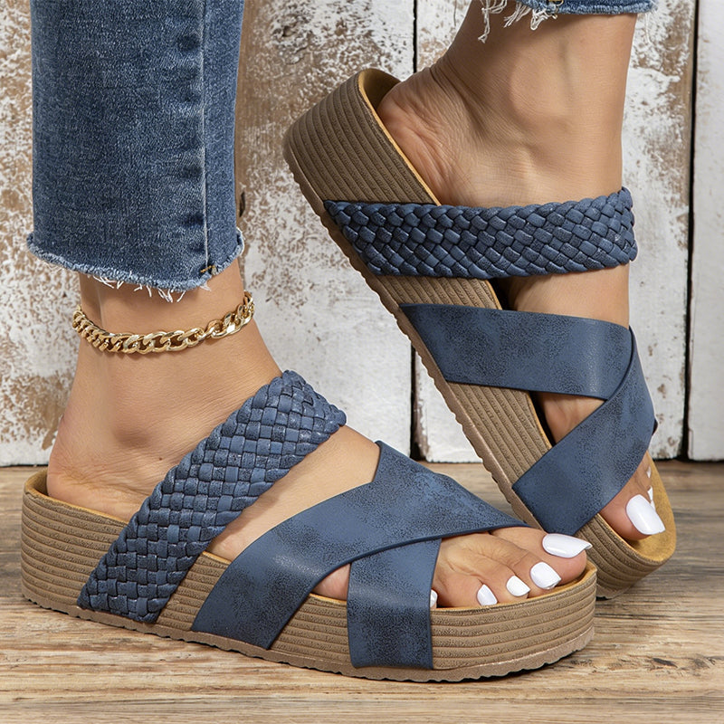 👡 50% RABATT! ☀️ Kilklackssandaler – Dubbla Remmar, Plattform & Perfekt För En Trendig Sommarlook 💃