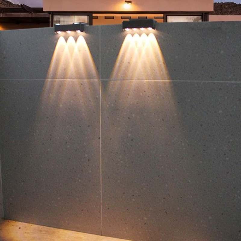 😍En lampa för att försköna din trädgård – utan att spendera ett öre på el✨Flerfärgad solcellsvägglampa för utomhusbruk✨