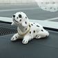 🎉 Rea 2026 – Över 12 000 sålda! 🐶 Söt hund-bobblehead – nickar vid varje kurva – 10 raser, mjuk plysch, guldkedja – sprider glädje under varje bilresa 🚗