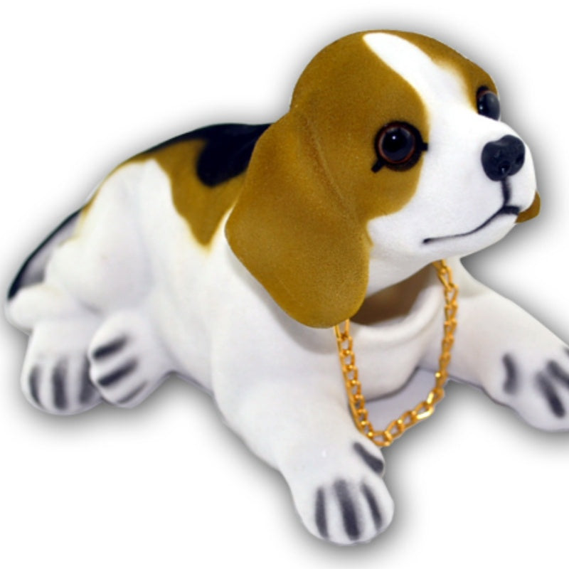 🎉 Rea 2026 – Över 12 000 sålda! 🐶 Söt hund-bobblehead – nickar vid varje kurva – 10 raser, mjuk plysch, guldkedja – sprider glädje under varje bilresa 🚗
